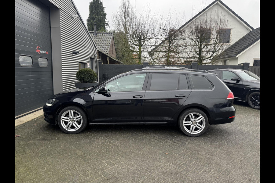 Volkswagen GOLF Variant 1.6 TDI Comfortline | Camera | Navigatie | DAB | Carplay | Privacy Glas | Lichtmetalen Velgen |