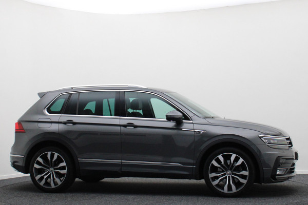 Volkswagen Tiguan 2.0 TSI DSG 4Motion Highline Virtual Cockpit, Head-Up, ACC, Apple Carplay, LED, DAB, Trekhaak, 20''