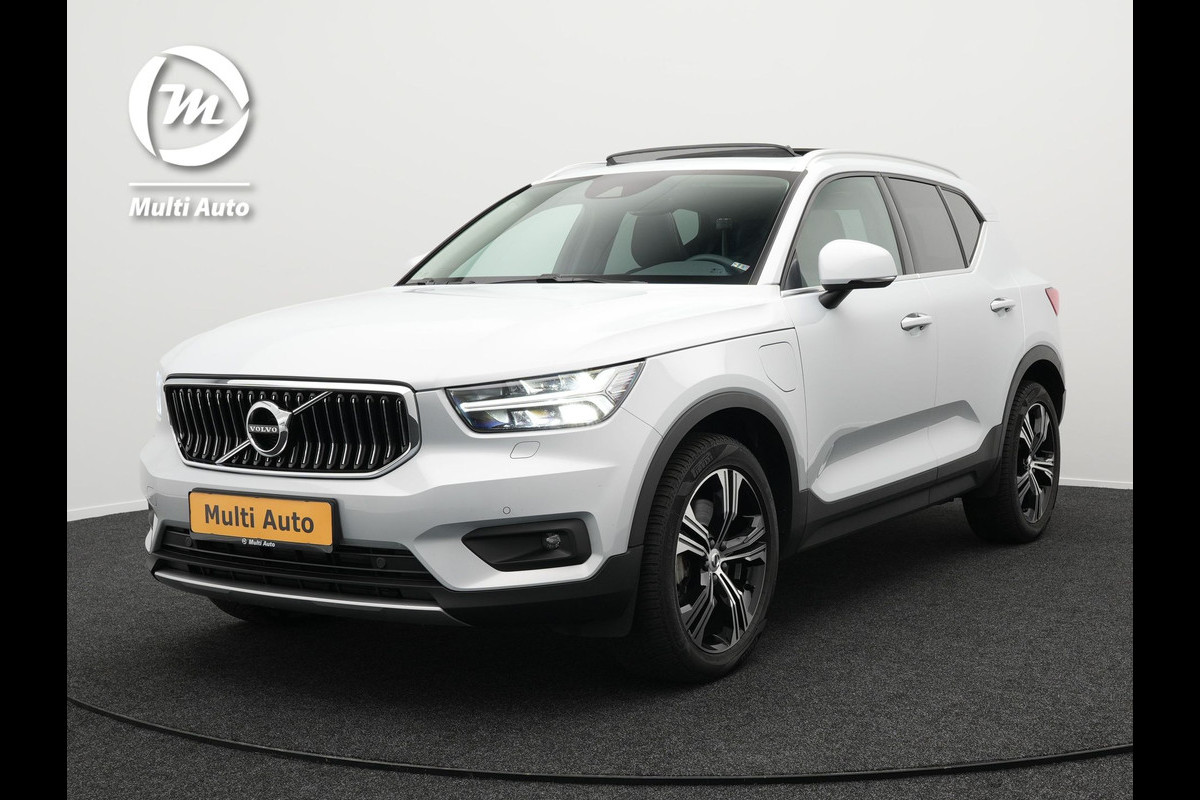 Volvo XC40 T4 Recharge Inscription Plug In Hybrid PHEV | Panodak | Pilot Assist | Lederen Sportstoelen | Harman Kardon | Adaptive Cruise | Camera | Stoelverwarming | Carplay | 19"L.M |