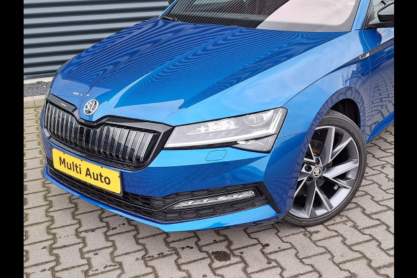 Škoda Superb Combi 1.4 TSI iV Sportline Business Plug In Hybrid PHEV | Carplay | Trekhaak af Fabriek  | Adaptive Cruise | Alcantara Sportstoelen Memory | Chrystal LED  | 19 "L.M | Stuur/Stoel Verwarming |