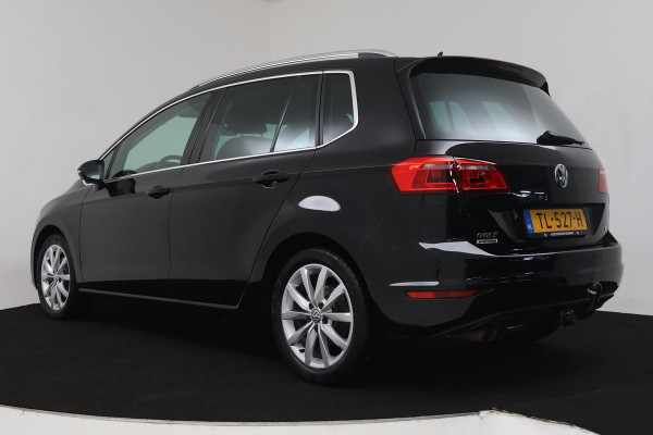 Volkswagen Golf Sportsvan 1.4 TSI Highline Automaat (NAVIGATIE, CARPLAY, STOELVERWARMING, CLIMA, TREKHAAK, ADAPTIVe CRUISE)