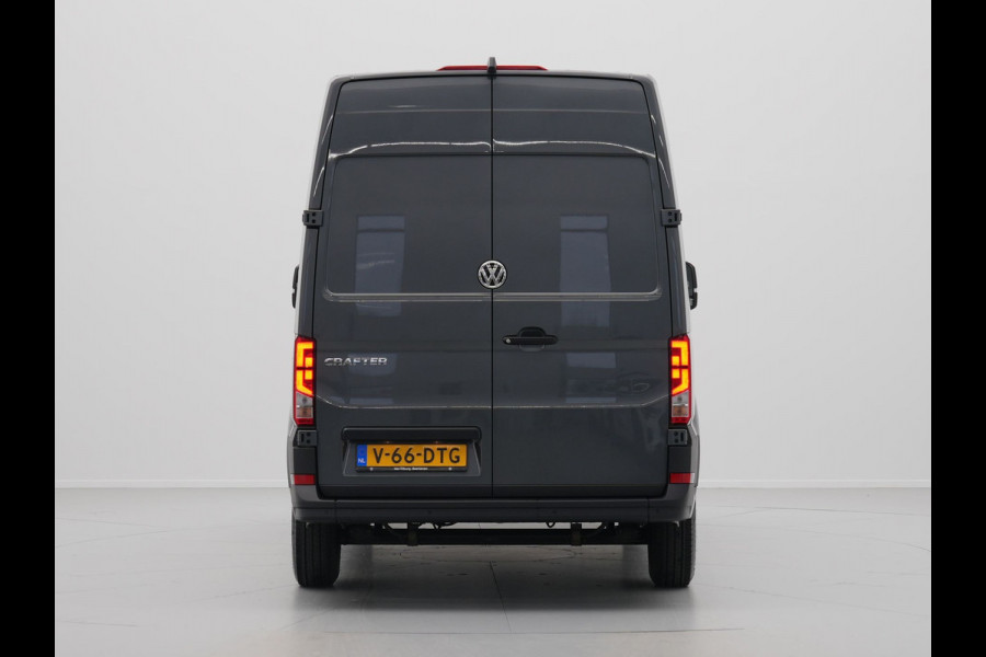 Volkswagen Crafter 30 2.0 TDI 140pk DSG L3H3 Highline Navigatie Camera DAB Carplay Pdc Stuurverwarming