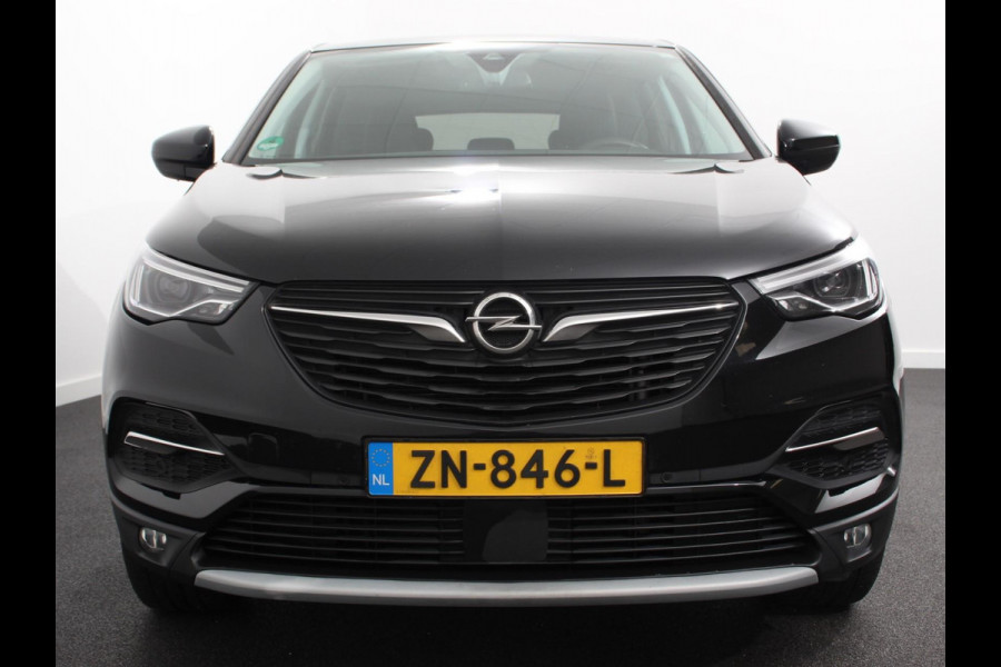 Opel Grandland X 1.2 Turbo Automaat Innovation | Leder | Memory seats | Stoel ventilatie en verwarming | Navigatie | Climate Control | Camera | Parkeer sensoren |