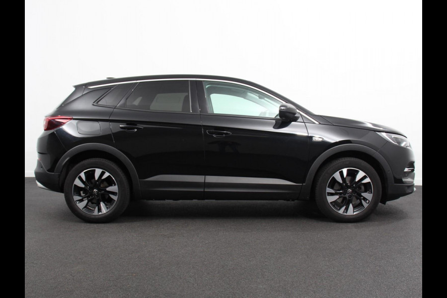 Opel Grandland X 1.2 Turbo Automaat Innovation | Leder | Memory seats | Stoel ventilatie en verwarming | Navigatie | Climate Control | Camera | Parkeer sensoren |