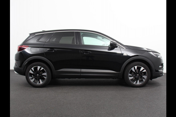 Opel Grandland X 1.2 Turbo Automaat Innovation | Leder | Memory seats | Stoel ventilatie en verwarming | Navigatie | Climate Control | Camera | Parkeer sensoren |