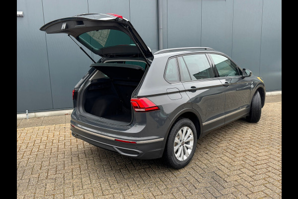 Volkswagen Tiguan 1.5 TSI * Facelift * Ergo stoel * Automaat * Apple car play * Stoelverw *