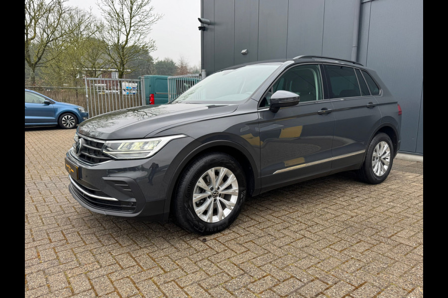 Volkswagen Tiguan 1.5 TSI * Facelift * Ergo stoel * Automaat * Apple car play * Stoelverw *