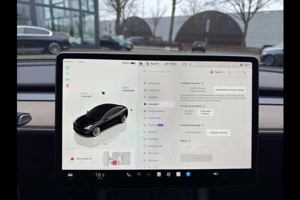 Tesla Model 3 Long Range AWD 75 kWh | LEDER | AUTOPILOT | STOEL + STUURVERWARMING