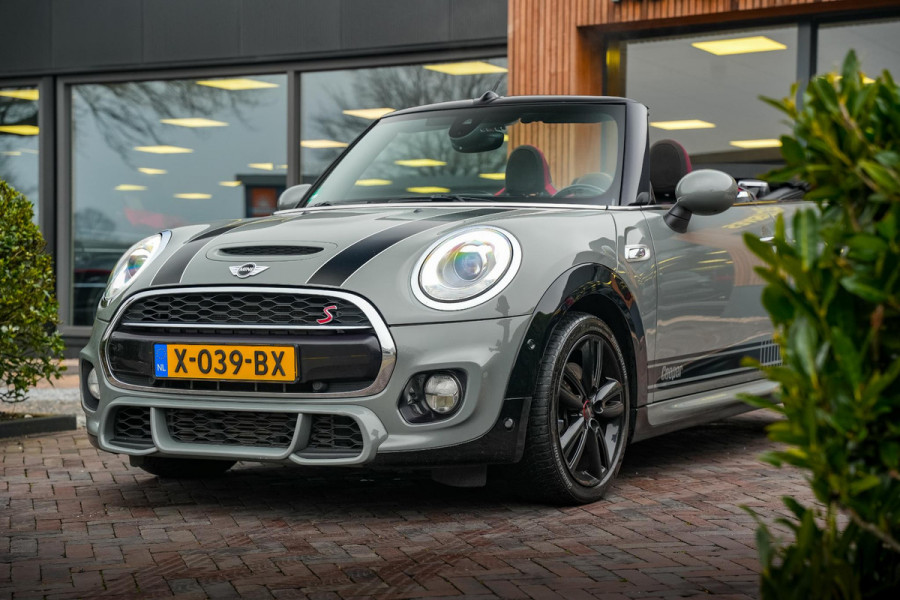 MINI Cabrio 2.0 Cooper S Chili JCW Xenon Leer Alcantara Navigatie Cruise PDC Stoelverw.