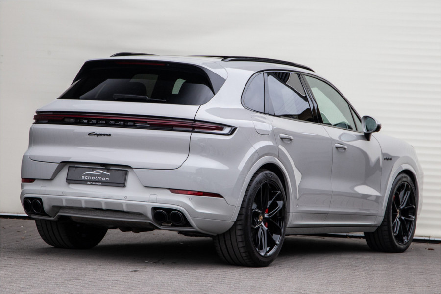 Porsche Cayenne 3.0 E-Hybrid Facelift, Bose, Luchtvering, Pano, Passenger-Display, Sportstoelen 469pk