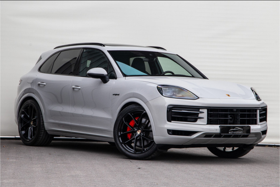 Porsche Cayenne 3.0 E-Hybrid Facelift, Bose, Luchtvering, Pano, Passenger-Display, Sportstoelen 469pk