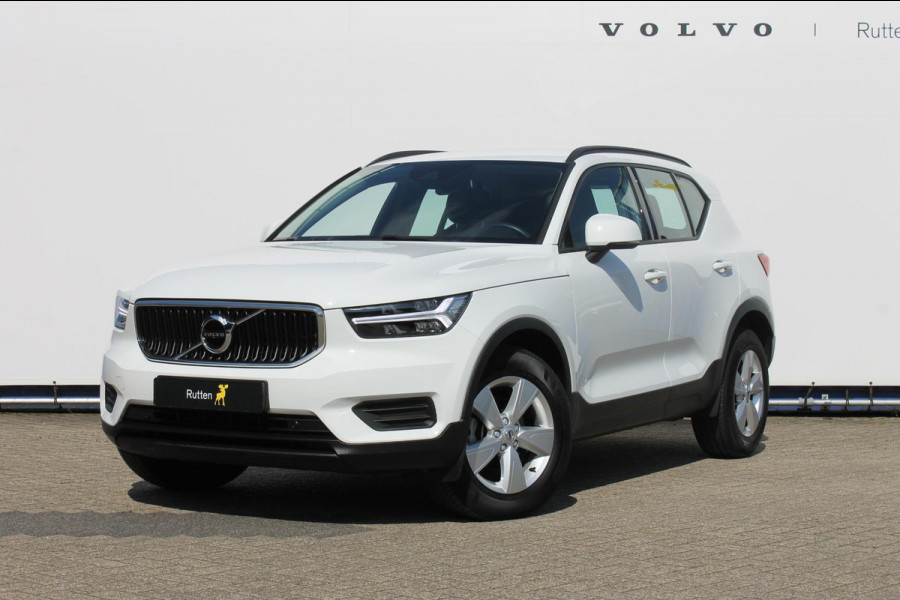 Volvo XC40 T2 129PK Automaat Momentum Core / Cruise Control / Apple Carplay / Android Auto / Bluetooth / Lane Assist /