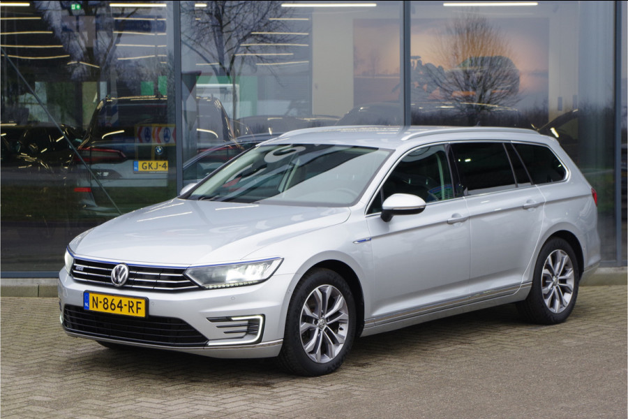 Volkswagen Passat Variant 1.4 TSI PHEV GTE 218 PK Highline, Afn. Trekhaak, Adap. Cruise Control, Camera