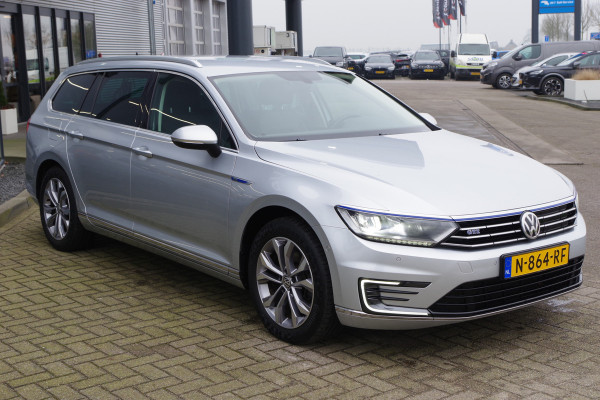 Volkswagen Passat Variant 1.4 TSI PHEV GTE 218 PK Highline, Afn. Trekhaak, Adap. Cruise Control, Camera