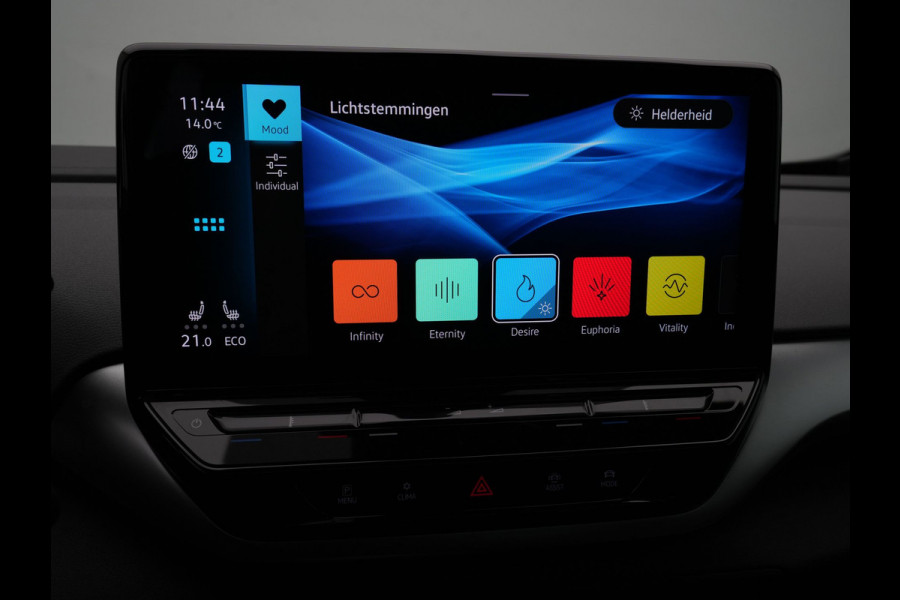 Volkswagen ID.4 First Max 77 kWh Panorama Navigatie Side Assist Memory 360 camera 347