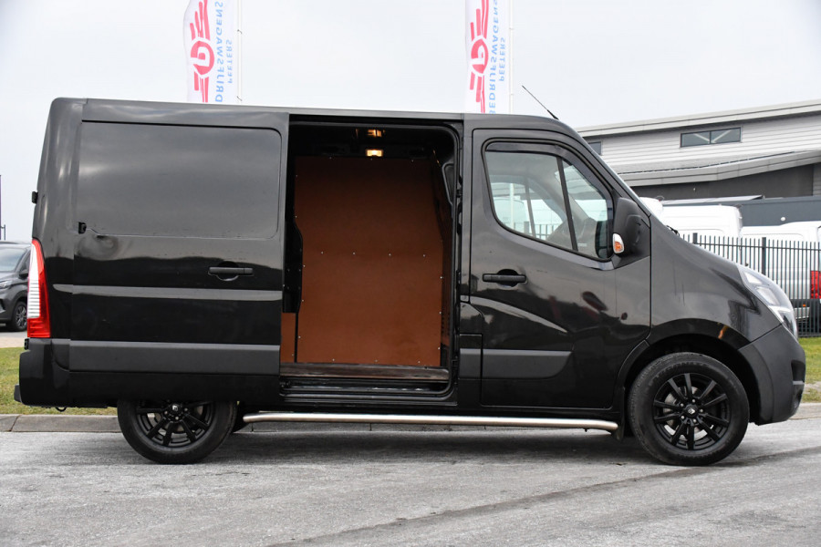 Opel Movano 2.3 Turbo L1H1 Black Edition Marge, Cruise, Camera, Multimedia, NAVI, 150PK, Automaat, Sensoren, Trekhaak, UNIEK!