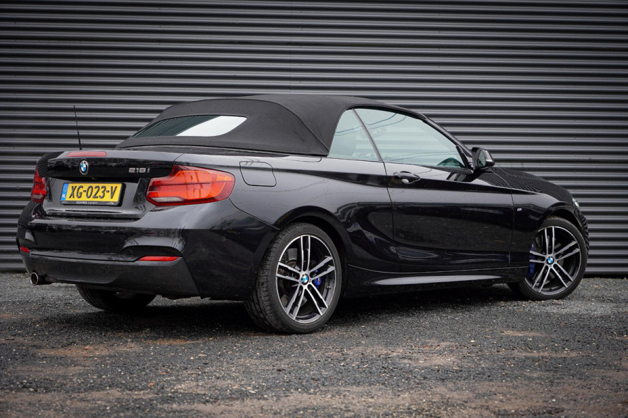 BMW 2 Serie Cabrio 218i High Executive M-Sport / Aut / NL Auto / HiFi / Leder / Carplay