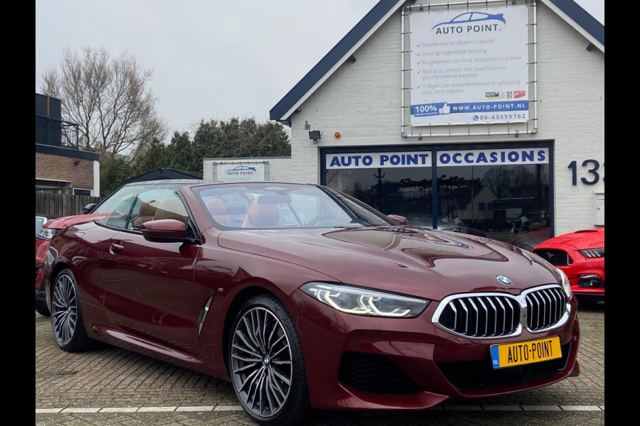 BMW 8 Serie 840i INDIVIDUAL/AIR COLLAR/4X4/SWAROVSKI/LASER/HUD