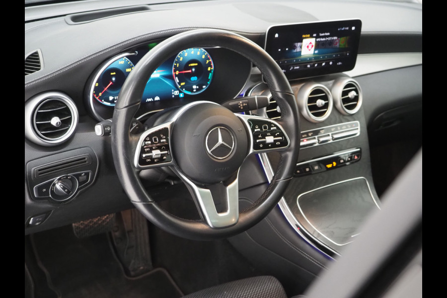 Mercedes-Benz GLC 300e 4MATIC Premium Plus | Panoramadak | Luchtvering | Burmester | 360 | Head Up | Trekhaak