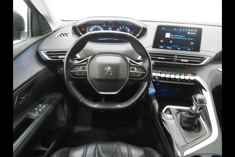 Peugeot 5008 1.2 PureTech Allure 7p | Leder | 360 | Stoelverwarming | Carplay | Trekhaak