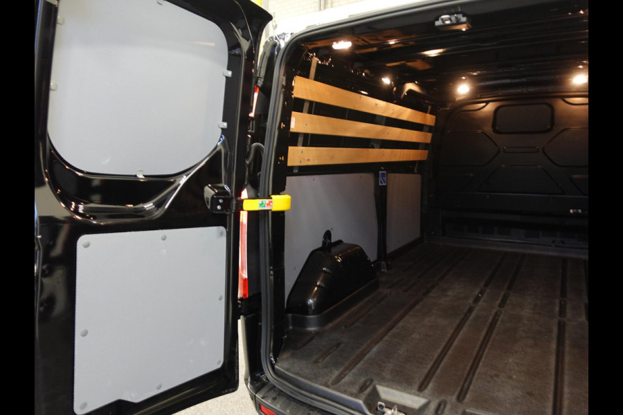 Ford Transit Custom 300 2.0 TDCI L2H1 Trend Automaat Airco Navigatie Cruisecontrol Camera Parkeersensoren