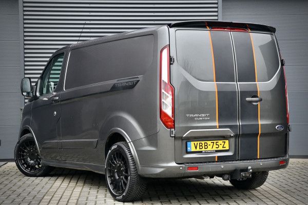 Ford Transit Custom 310 2.0 TDCI 170 PK AUT Sport | Navigatie | CarPlay | Camera | Elek. stoel | Trekhaak | Stoelverwarming | Leder | LED | Nieuwe distributieriem en dynamo | Nieuwe APK | NAP Logisch