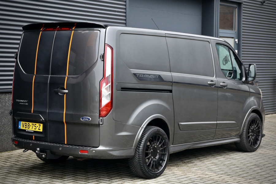 Ford Transit Custom 310 2.0 TDCI 170 PK AUT Sport | Navigatie | CarPlay | Camera | Elek. stoel | Trekhaak | Stoelverwarming | Leder | LED | Nieuwe distributieriem en dynamo | Nieuwe APK | NAP Logisch