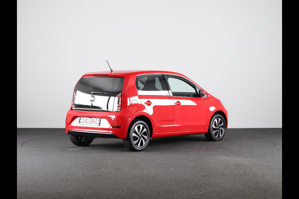 Volkswagen up! 1.0 Active 65 pk | Navigatie via App | Parkeersensoren | Achteruitrijcamera | Cruise control | Stoelverwarming |