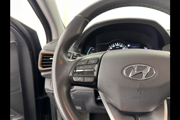 Hyundai IONIQ Comfort EV Aut. *INFINITY-AUDIO | NAVI-FULLMAP | CAMERA | CCS-FASTLOADER | LANE-ASSIST | ADAPTIVE-CRUISE | KEYLESS | SHIFT-PADDLES | PDC | CARPLAY |  DAB+ | COMFORT-SEATS | 16"ALU*