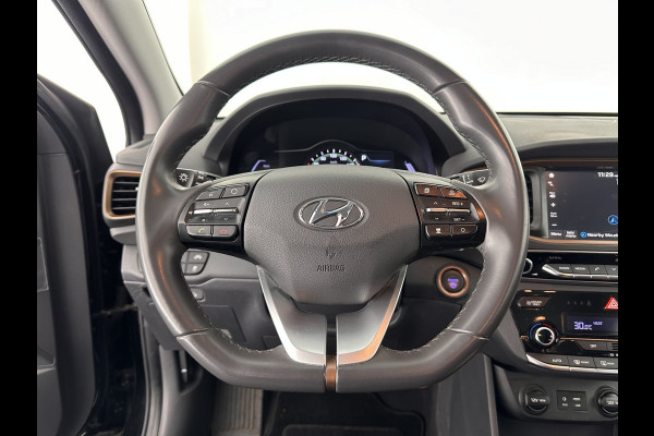 Hyundai IONIQ Comfort EV Aut. *INFINITY-AUDIO | NAVI-FULLMAP | CAMERA | CCS-FASTLOADER | LANE-ASSIST | ADAPTIVE-CRUISE | KEYLESS | SHIFT-PADDLES | PDC | CARPLAY |  DAB+ | COMFORT-SEATS | 16"ALU*