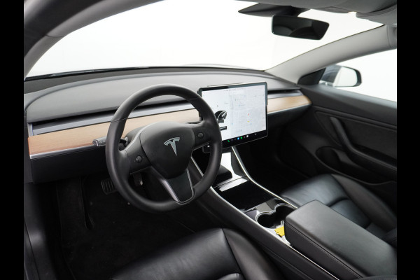 Tesla Model 3 Long Range 75kWh 463PK 18" Full-Self-Driving-Computer 3 Telefoon-Sleutel Premium Audio 4wd  19" Lmv AutoPilot Panoramadak Camera Stoel en achterbank verwarming Keyless Electr.Stoelen+Memory+Easy-Entry WiFi Origineel Nederlandse auto Grootste accu, Tot 16,5kwh thuis laden. Accu garantie 10-12-2027 / 192.000km