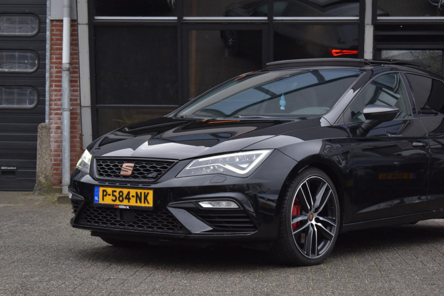 Seat Leon 2.0 TSI CUPRA 300 Pano Virtual Keyles ACC Lane Camera Beats