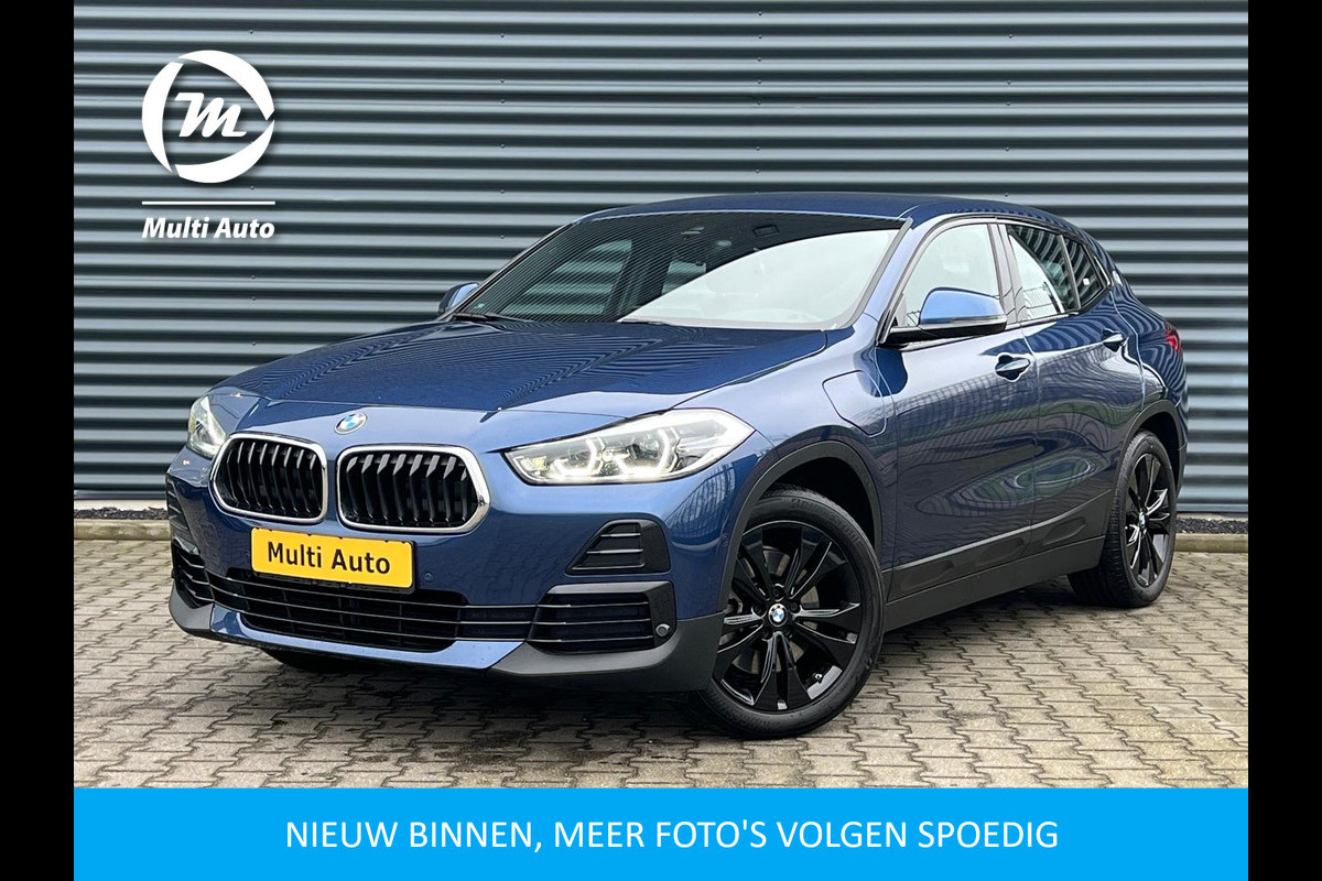 BMW X2 xDrive25e Sport Line Plug in Hybrid PHEV | Carplay | LED | Head-up Display | Sportstoelen Verwarmd | Sfeerverlichting |