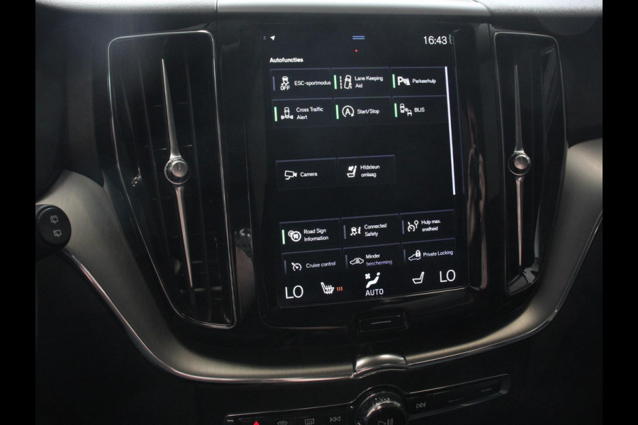 Volvo XC60 2.0 B4 Automaat Momentum | Apple Carplay / Android Auto | Adaptive Cruise Control | Camera | Lane/Side Assist | Elektrische Achterklep | Stoelverwarming |