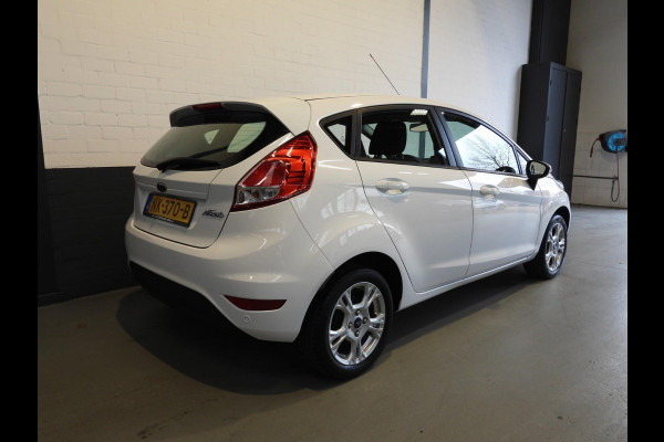 Ford Fiesta 1.0i Style Ultimate NAVI/AIRCO/CRUISE/PDC/LMV!