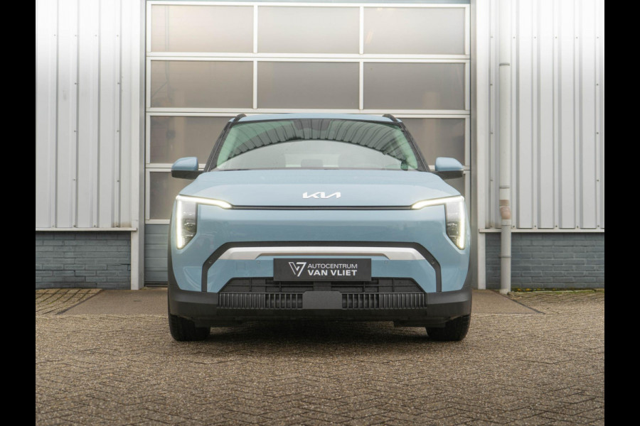 Kia EV3 Air 58.3 kWh | Uit voorraad leverbaar | Navi | 17" | Adapt. Cruise | Clima | PDC | Dakrails