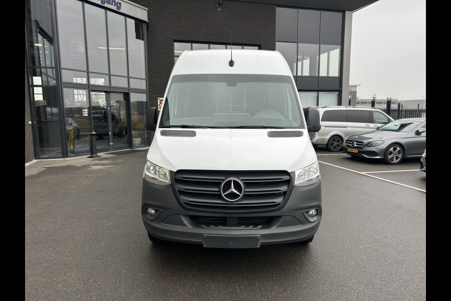 Mercedes-Benz Sprinter 316 CDI L2 H2 2800KG Trekhaak / Omvormer 230V / MBUX / Camera / Navigatie / Cruise control / Airco / 270 Graden achterdeuren