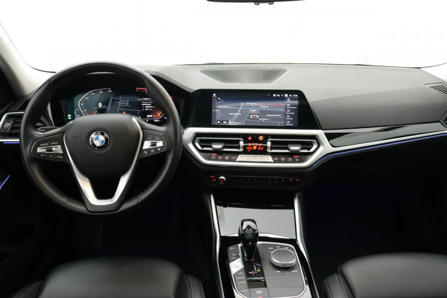 BMW 3-serie 320i High Executive Edition Sport-Line (Dealer Onderhouden, Panorama, Navi Prof, Cruise Control, StoelV, Etc)