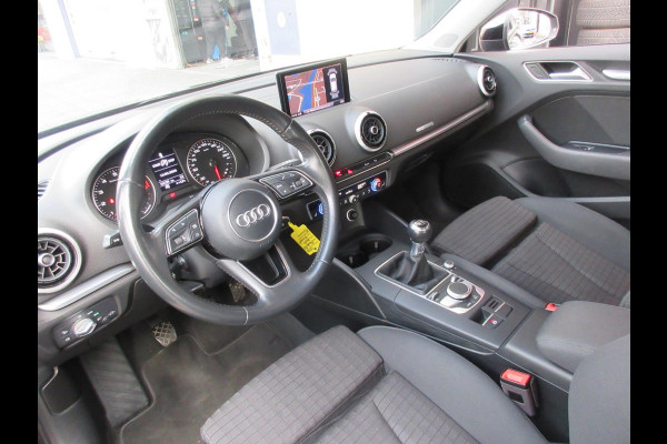 Audi A3 Sportback 1.5 TFSI CoD 110Kw Navi Clima Xenon/Led