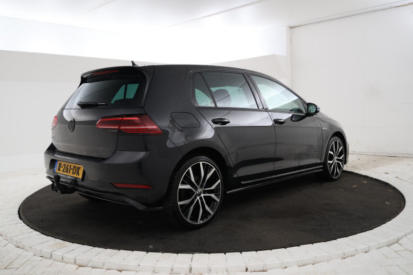 Volkswagen Golf 1.4 TSI PHEV GTE Automaat, Virtual cockpit, Panorama,, 204 PK!