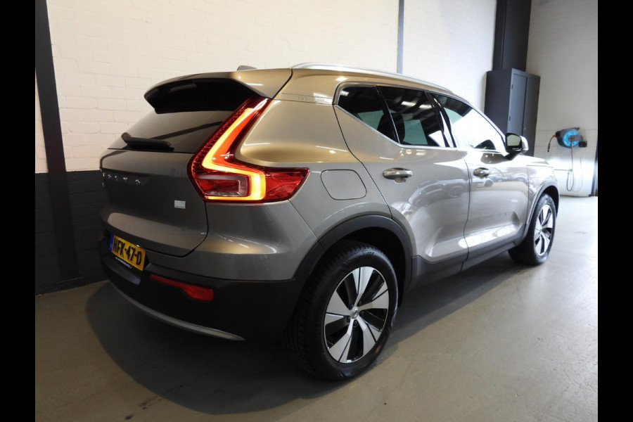 Volvo XC40 1.5 T4 Recharge Inscription Expression NAVI/CAMERA/LED/TREKHAAK/18"LMV!