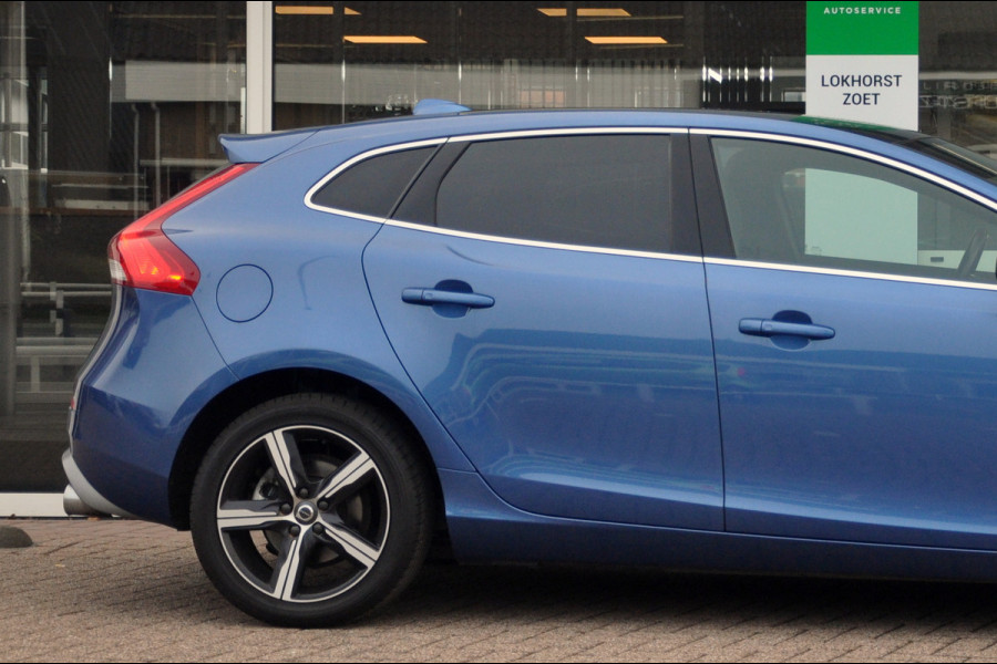 Volvo V40 1.5 T3 150 PK Polar+ Sport | R-Design | Camera | Panoramadak | Mooie staat!