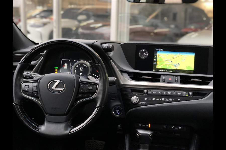 Lexus ES 300h Executive Line | Schuifdak, Navigatie, 360 Camera, Stoelventilatie, Leer, Geheugenfunctie, Dodehoekherkenning