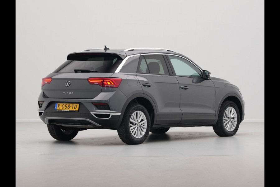 Volkswagen T-Roc 1.5 TSI 150pk DSG Style Business Navigatie Camera Acc Clima 111