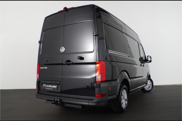 Volkswagen Crafter 35t 2.0 TDI L3H3 Highline Exclusive > 177pk/Nu leverbaar geen BPM/Geveerde stoel/LED/Camera/Trekhaak/Adapt. cruise Operational lease ook mogelijk!