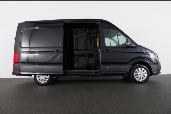 Volkswagen Crafter 35 2.0 TDI L3H3 Highline Exclusive > Geen BMP!!/177pk/Geveerde stoel/LED/Camera/Trekhaak/Adapt. cruise | Operational lease ook mogelijk!