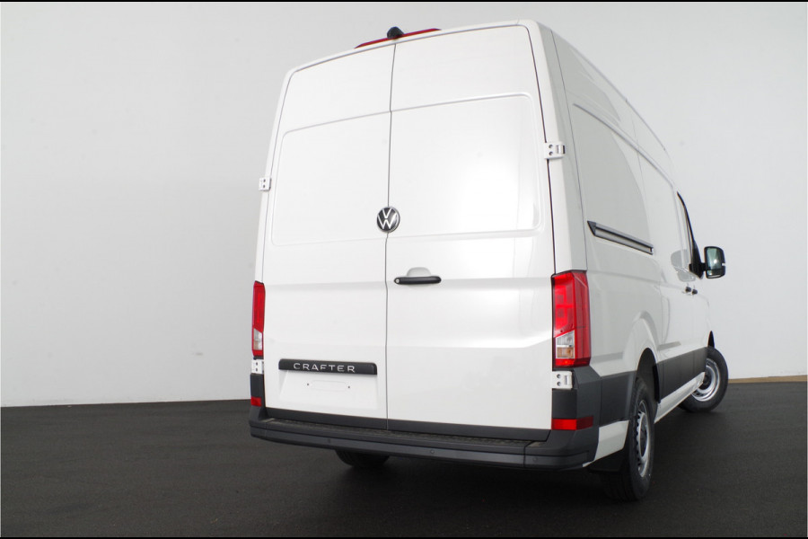 Volkswagen Crafter 35 2.0 TDI L3H3 > Nieuw type en BPM vrij! LED/Camera/Comfort stoel... | 6810 | Lease ook mogelijk!