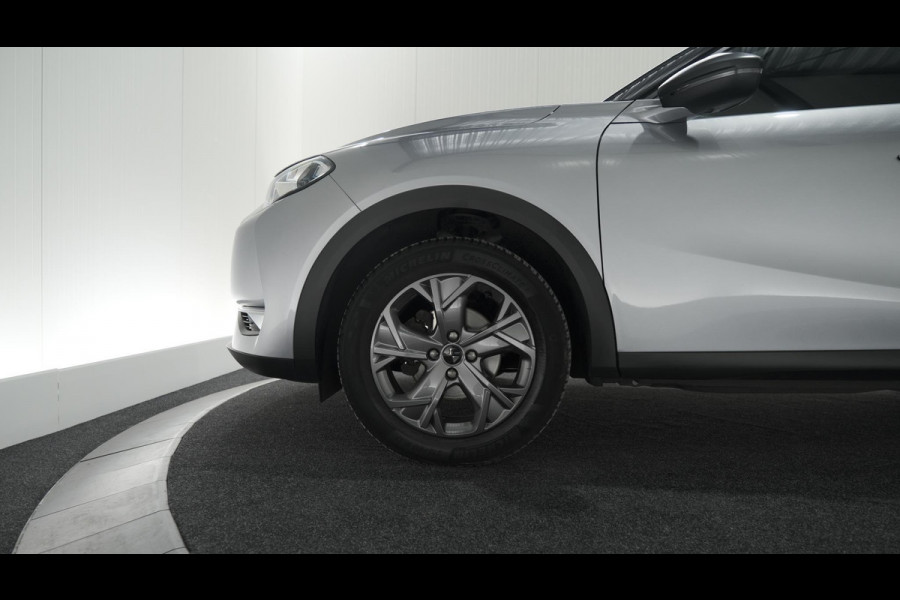 DS DS 3 Crossback PureTech 100 Montmartre | Parkeersensoren | Apple Carplay | Allseason Banden | Navigatie | Climate Control