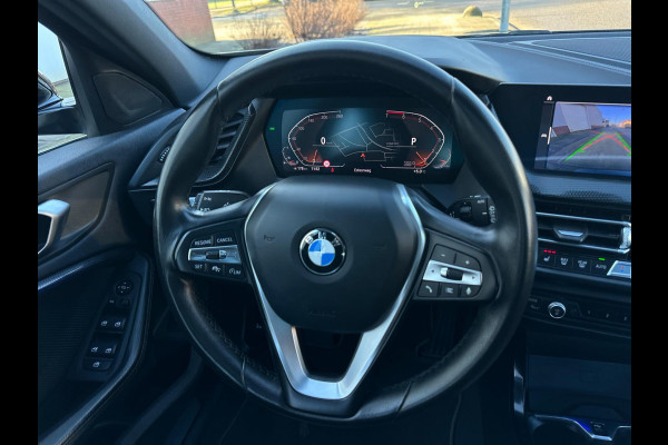 BMW 1-serie 118i 2020 M-SPORT HIGH Executive Edition PANO LEER CAM NAP LUXE