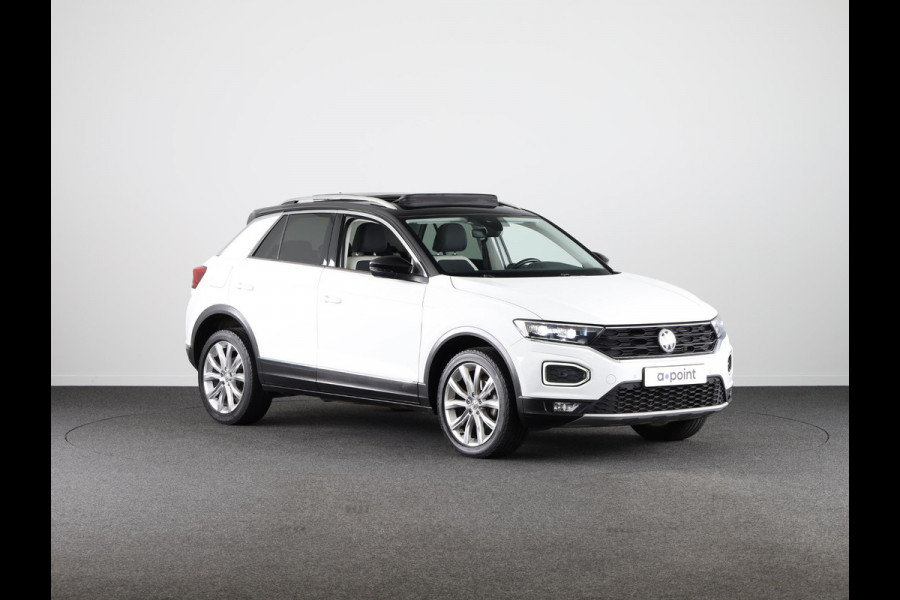 Volkswagen T-Roc 1.5 TSI Sport 150PK | Automaat (DSG) | Panoramadak | Camera | Elektrische klep | Winterpakket